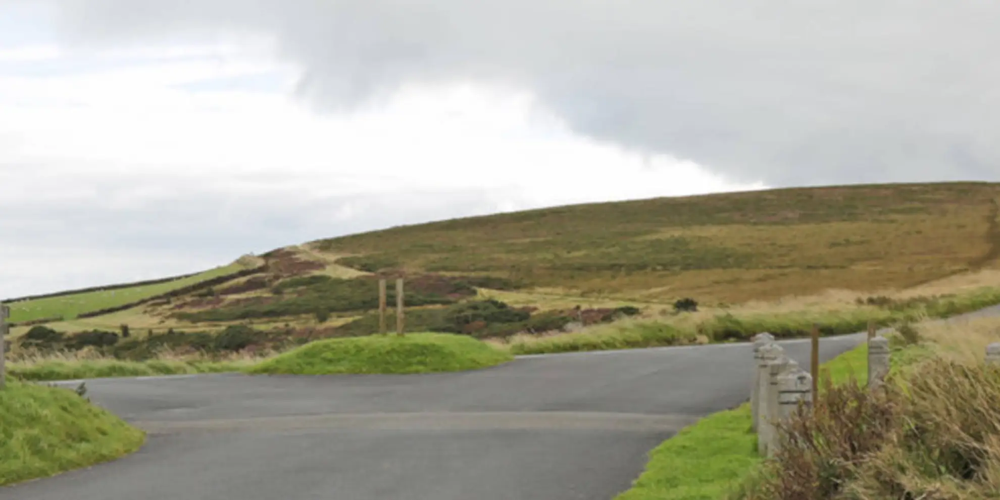 An image depicting the trail Glenthorne Walk and its surrounding area.