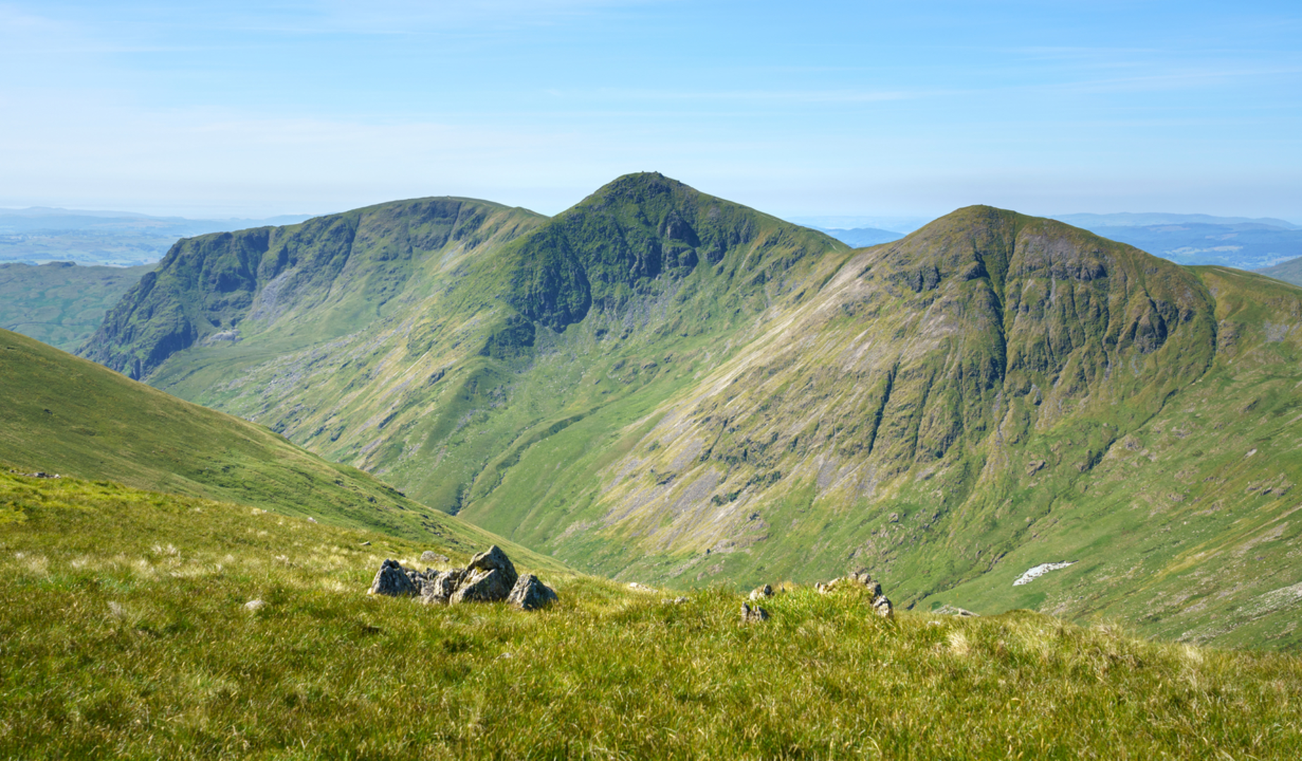 An image depicting the trail Ill Bell and its surrounding area.