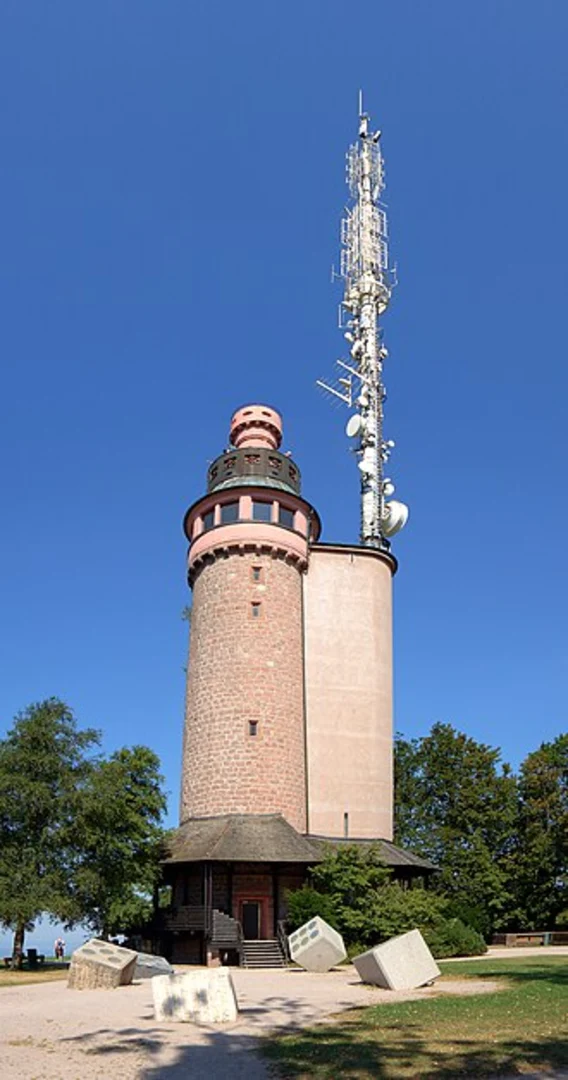 An image depicting the trail Merkur via Vettersbruch Wendeplatte and its surrounding area.