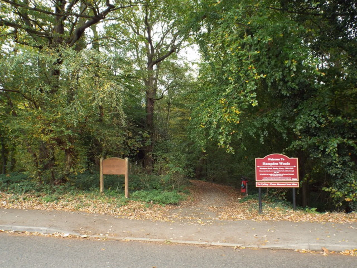 An image depicting the trail Goodmerhill Wood, Warren Wood, Worley Wood via Cradle Footpath and its surrounding area.