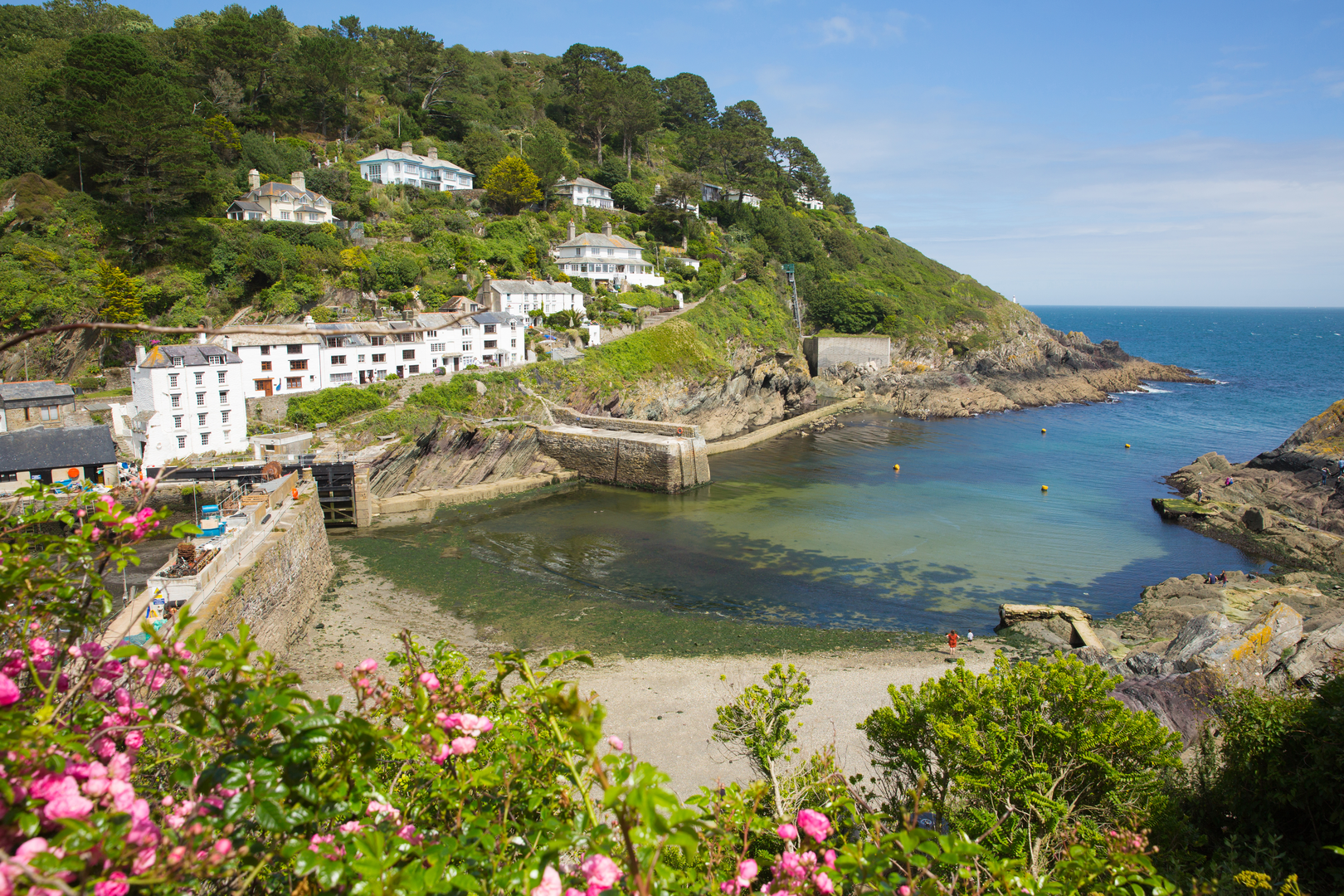 An image depicting the trail Killigarth to Talland Bay and Polperro Walk and its surrounding area.