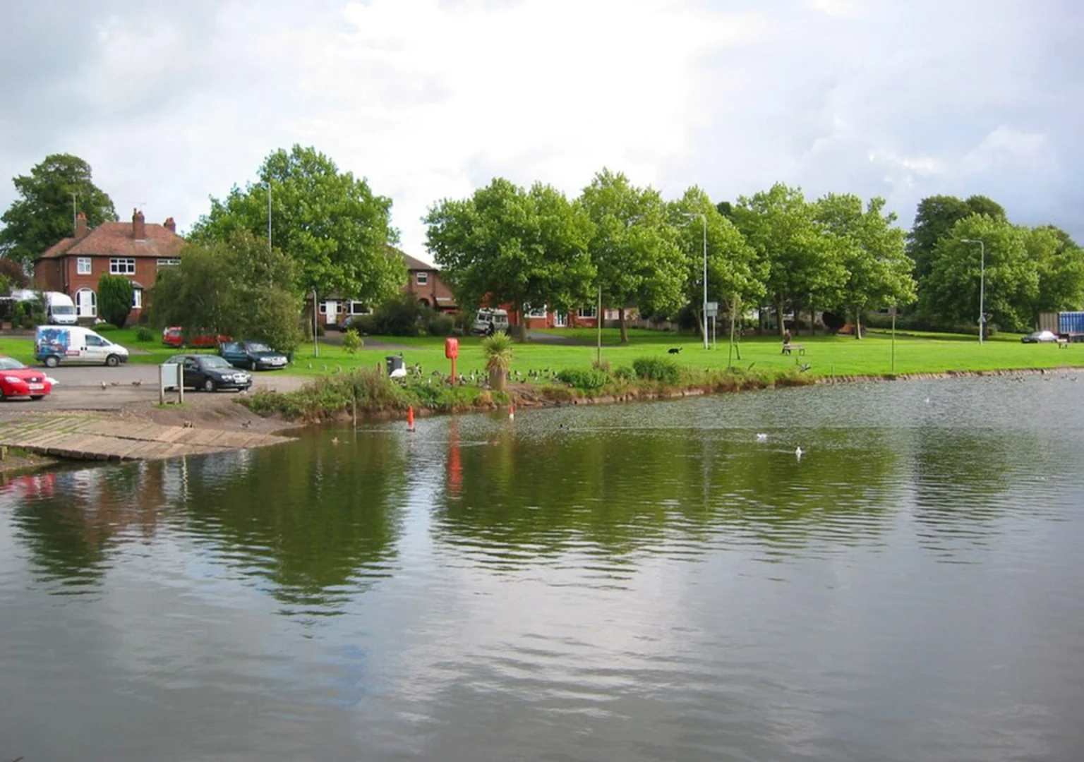 An image depicting the trail Nantwich Lake and River Weaver and its surrounding area.