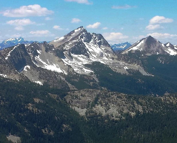 Oval Peak Trail