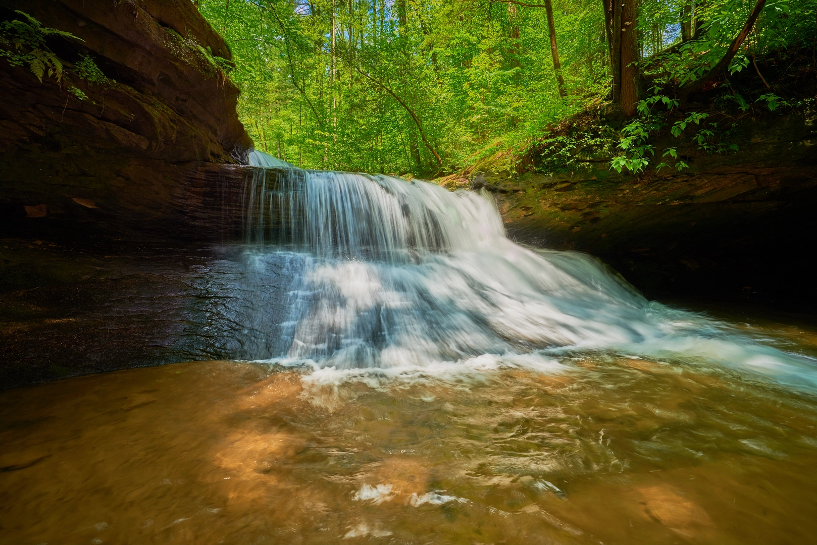 An image depicting the trail American Discovery Trail South Route - Indiana and its surrounding area.
