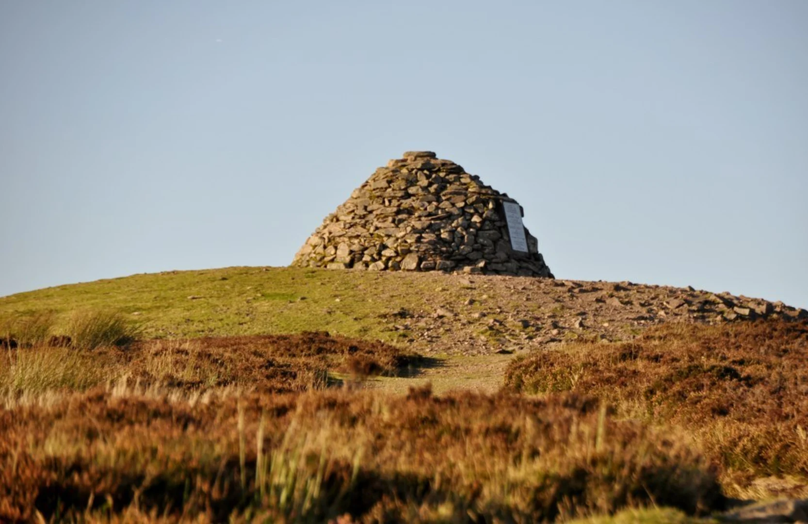 An image depicting the trail Dunkery Beacon and its surrounding area.