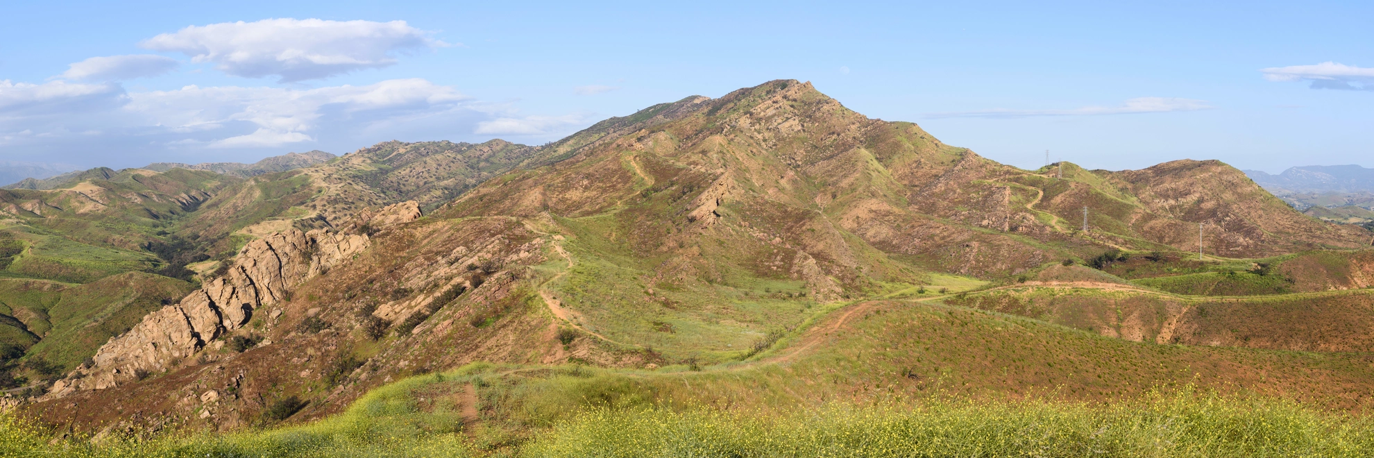 An image depicting the trail Albertson Fire Road Loop and its surrounding area.