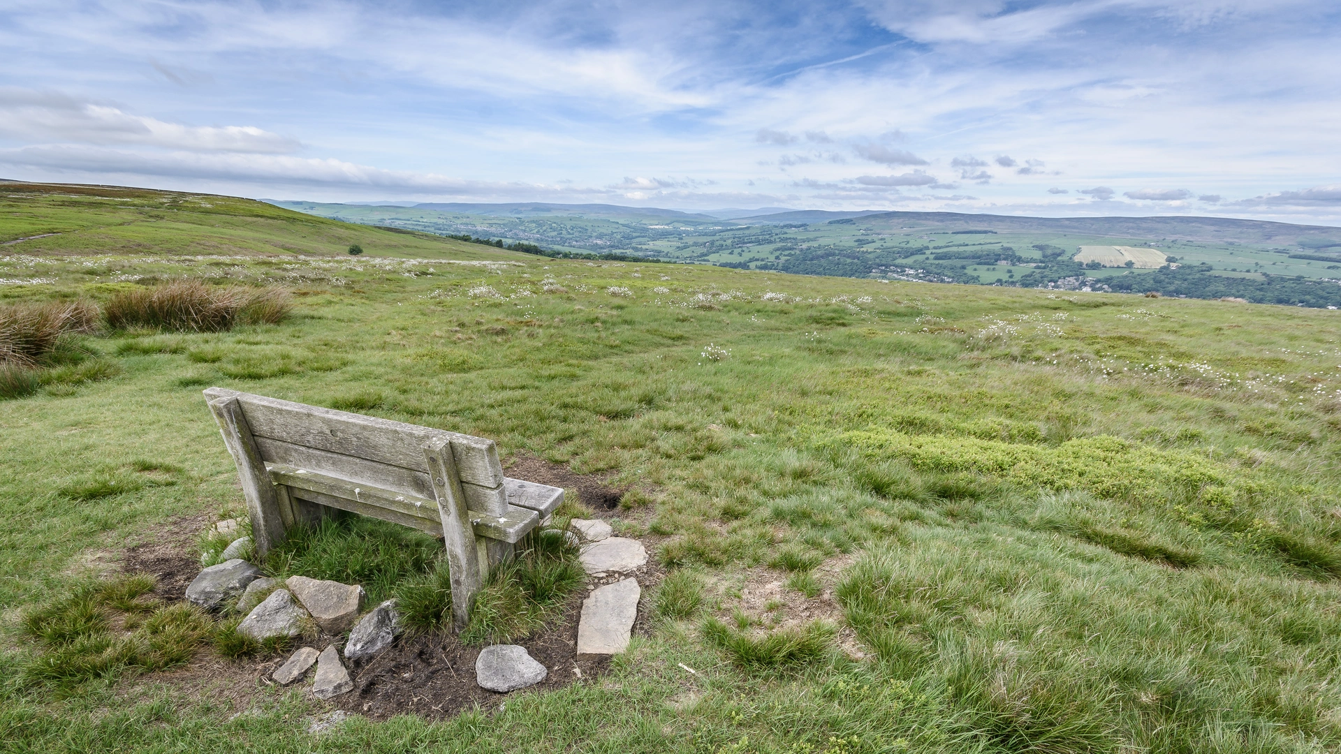An image depicting the trail Carlisle to Cat and Fiddle Walk and its surrounding area.
