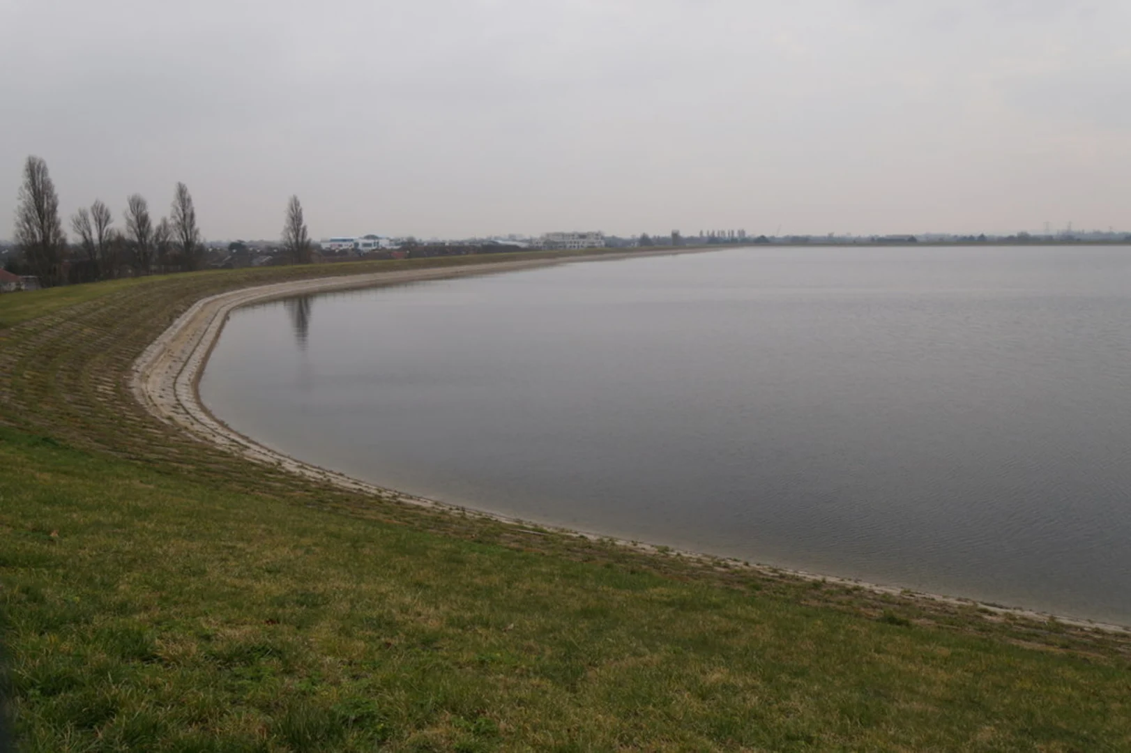 King George VI Reservoir and Stains Reservoirs Loop | Surrey | England