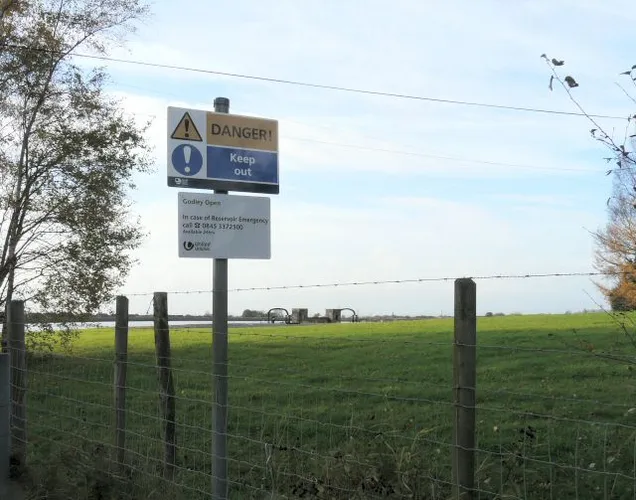 Wrneth Low Country Park and Hyde Park Loop
