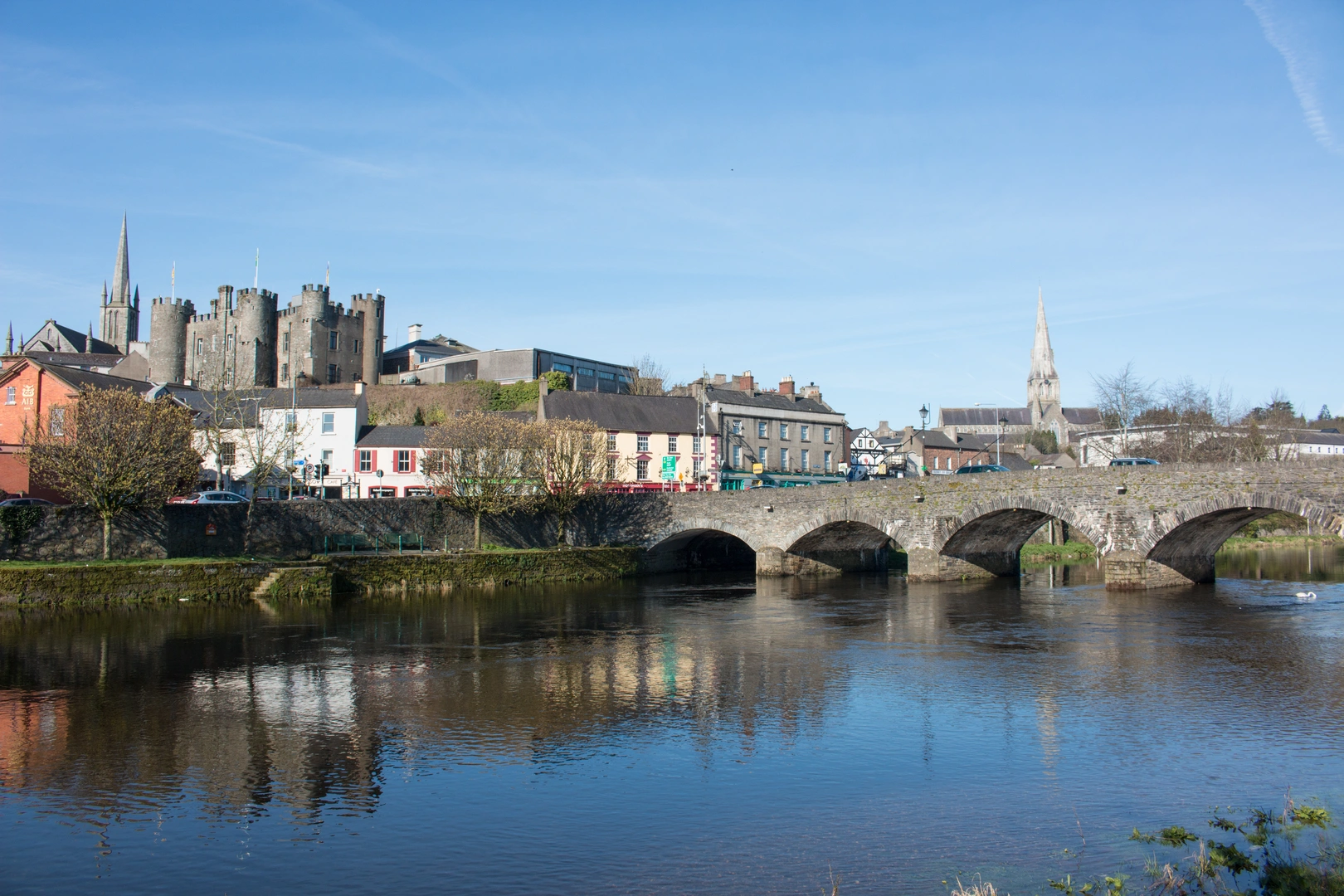 An image depicting the trail Riverside Trail Enniscorthy and its surrounding area.