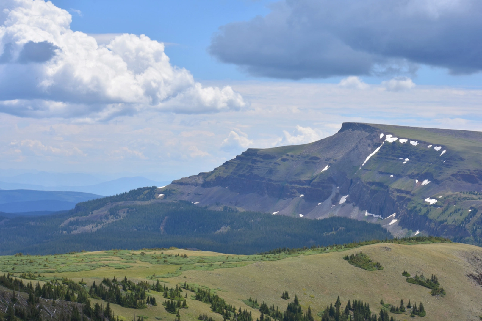 An image depicting the trail Smith Lake Trail and its surrounding area.