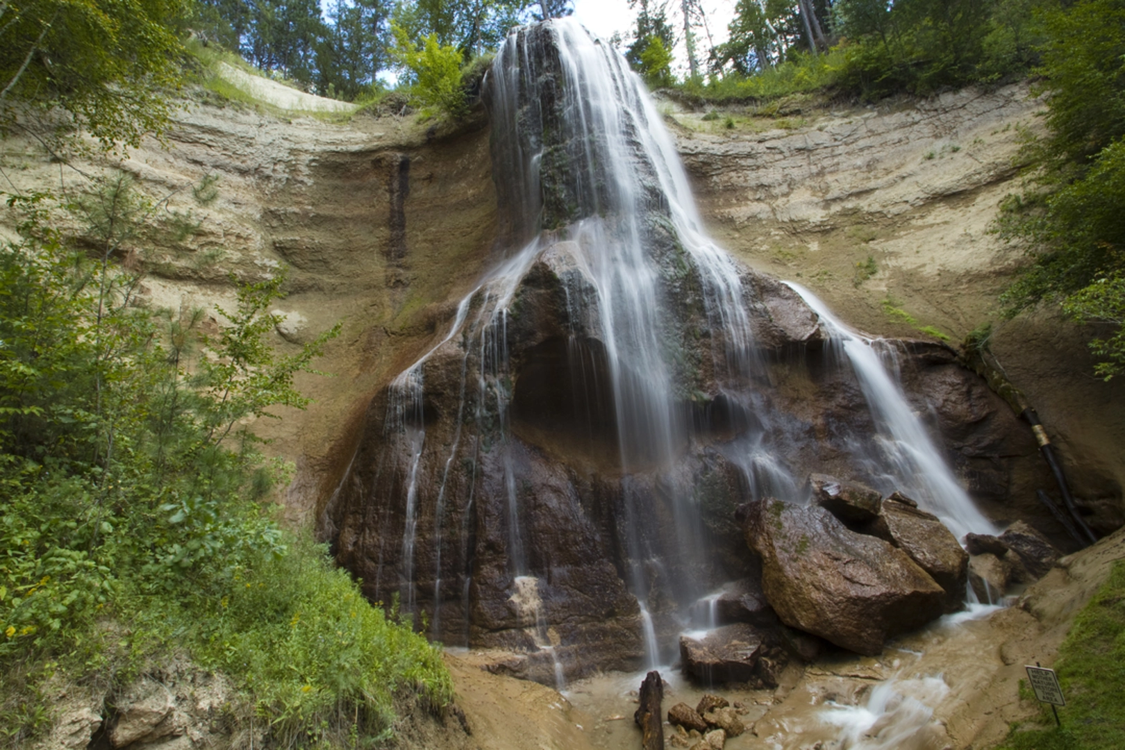 An image depicting the trail Smith Falls Trail and its surrounding area.