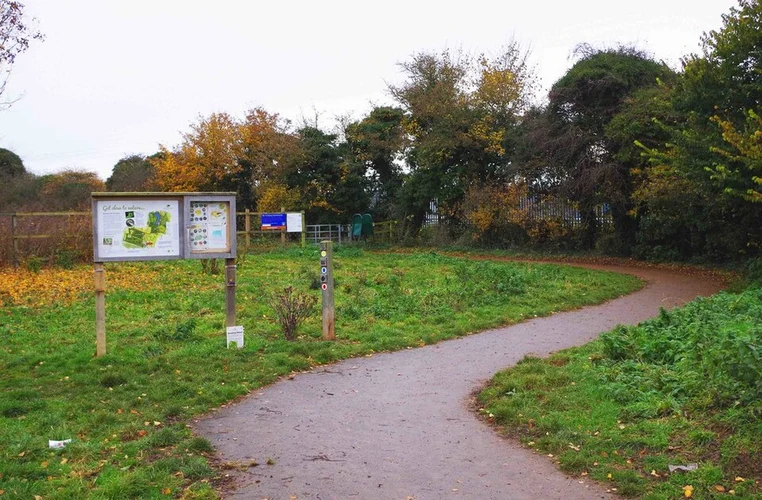 Stanton Country Park and Stratton Wood Loop