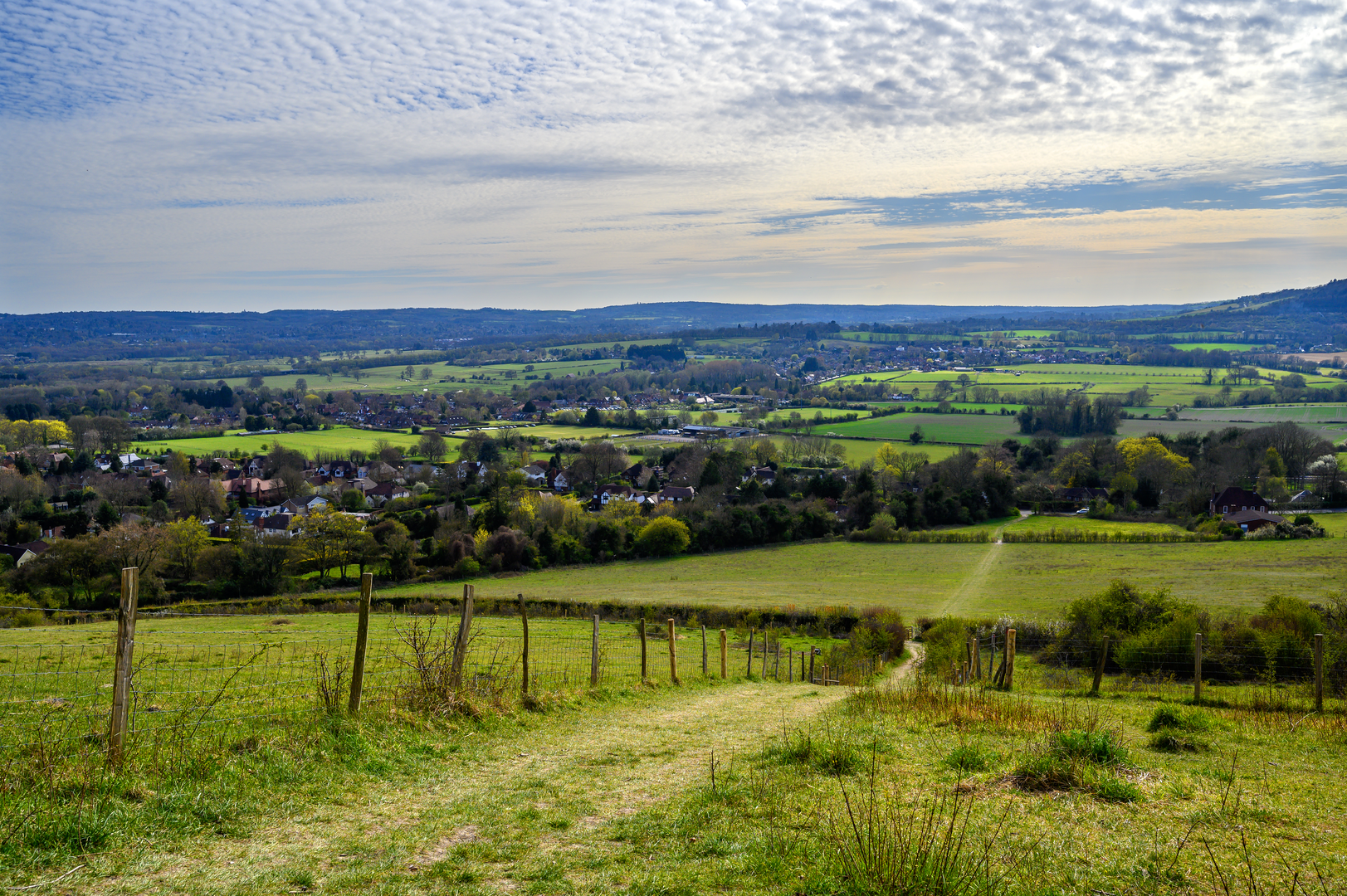 An image depicting the trail Darent Valley Path and its surrounding area.