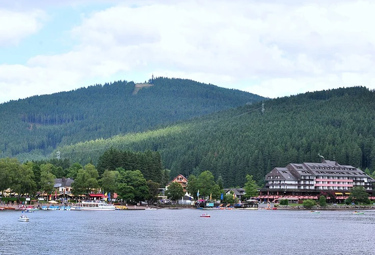 Titisee and Bühlberg Loop via Titisee Rundweg