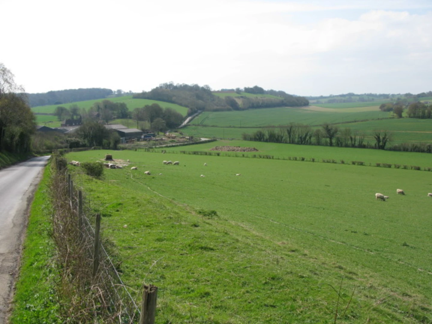An image depicting the trail Canterbury to North Leigh Circular Path and its surrounding area.