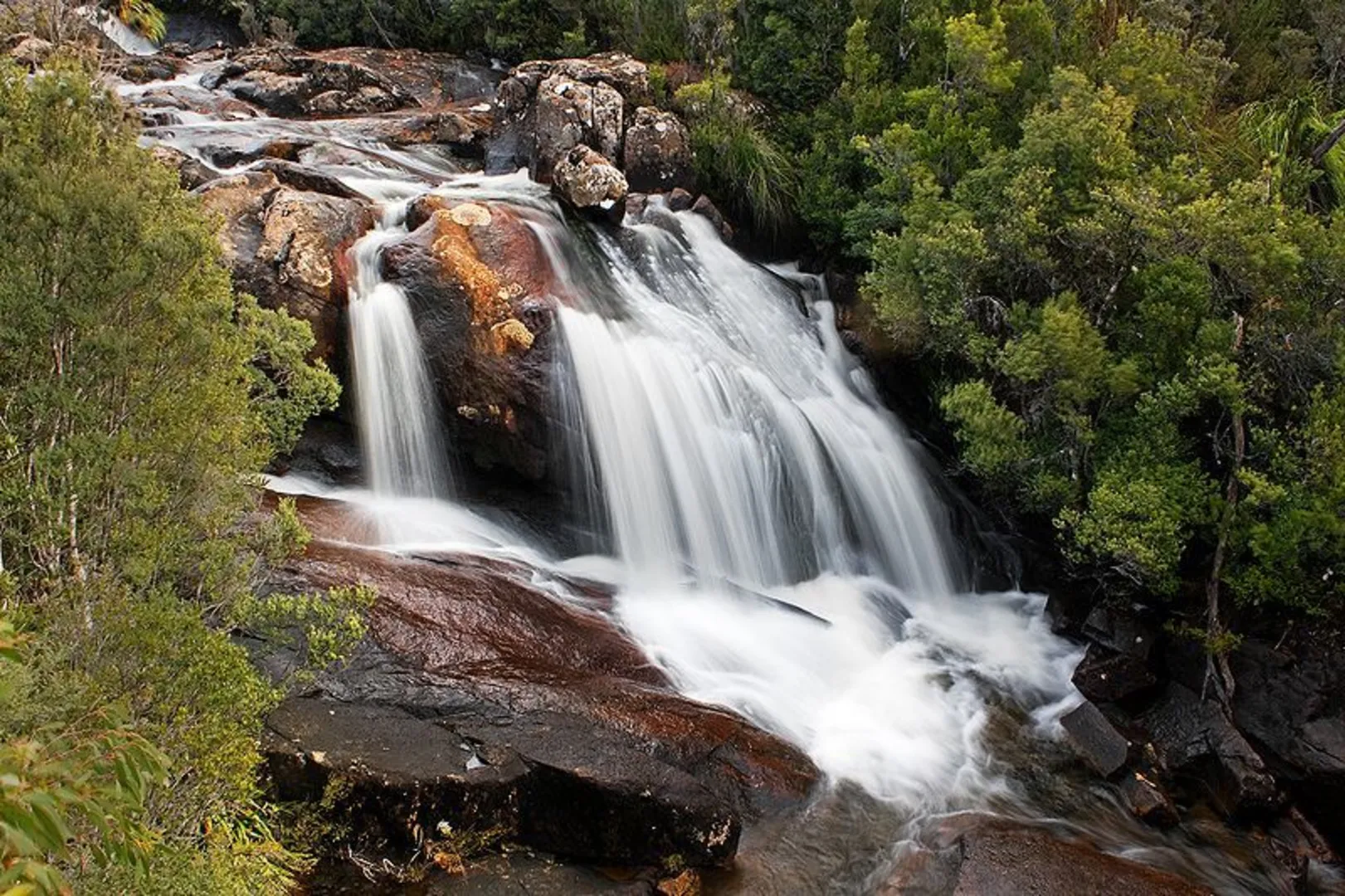 An image depicting the trail Arve Falls Walk and its surrounding area.