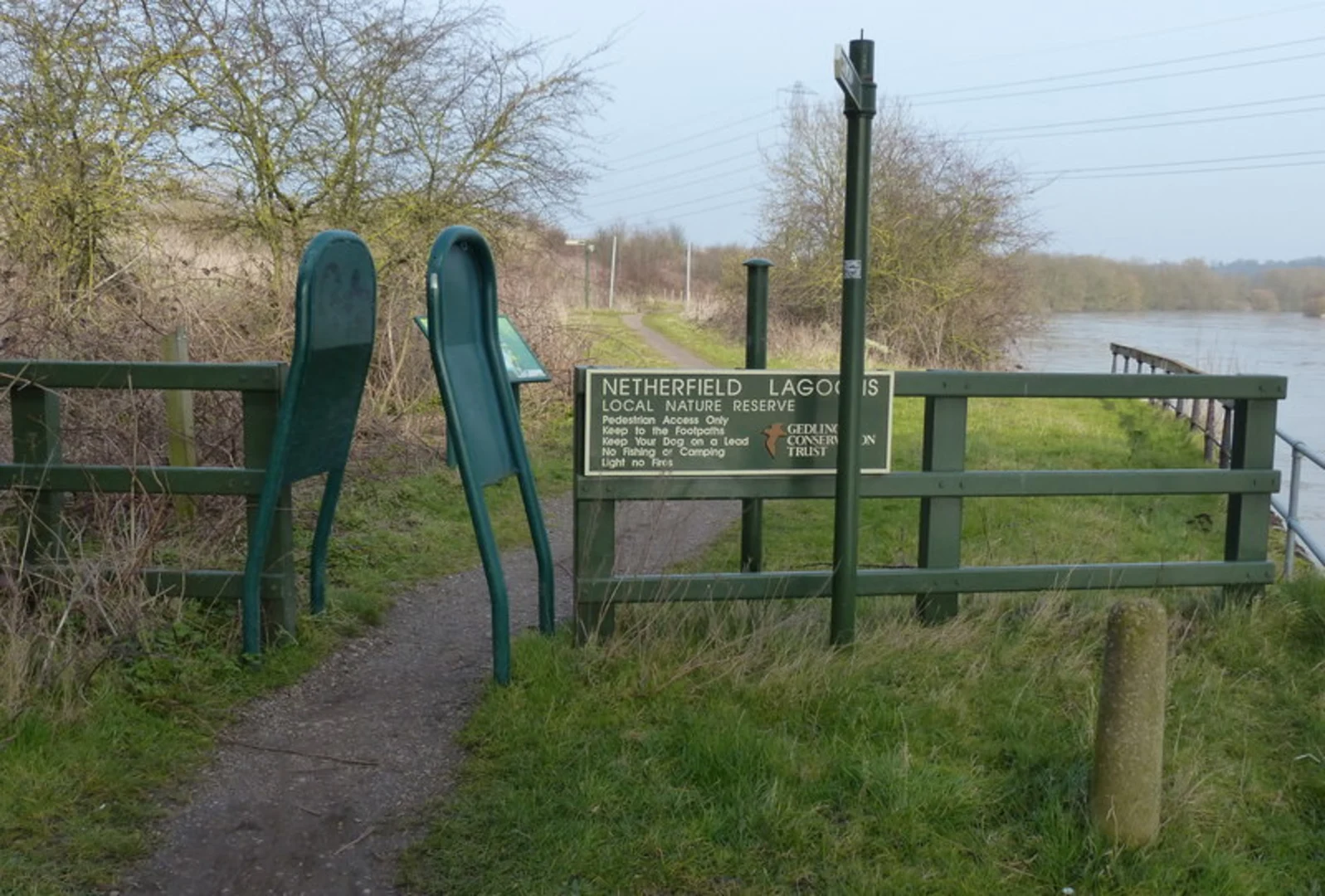 An image depicting the trail Slurry Lagoon and Deep Pit and River Trent Walk and its surrounding area.