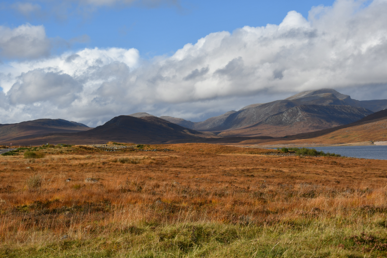 An image depicting the trail An Coileachan Walk and its surrounding area.