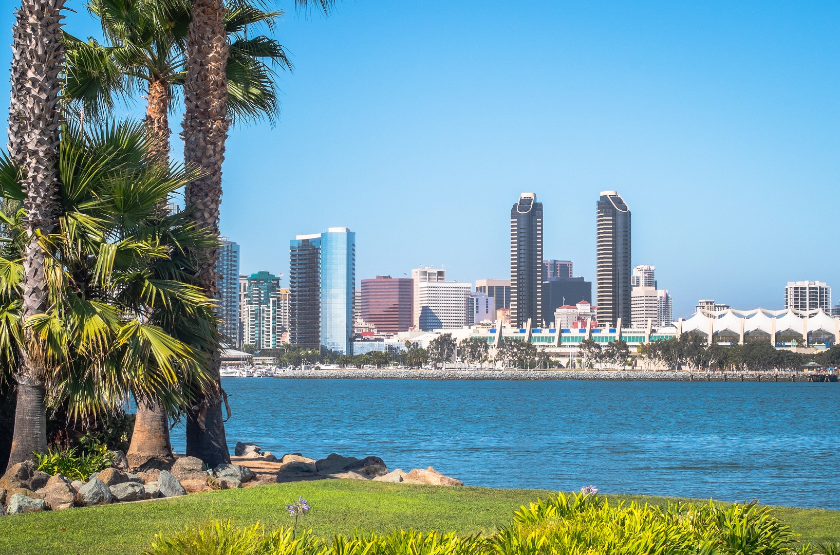 An image depicting the trail Bayshore Way - Spanish Landing Park and its surrounding area.