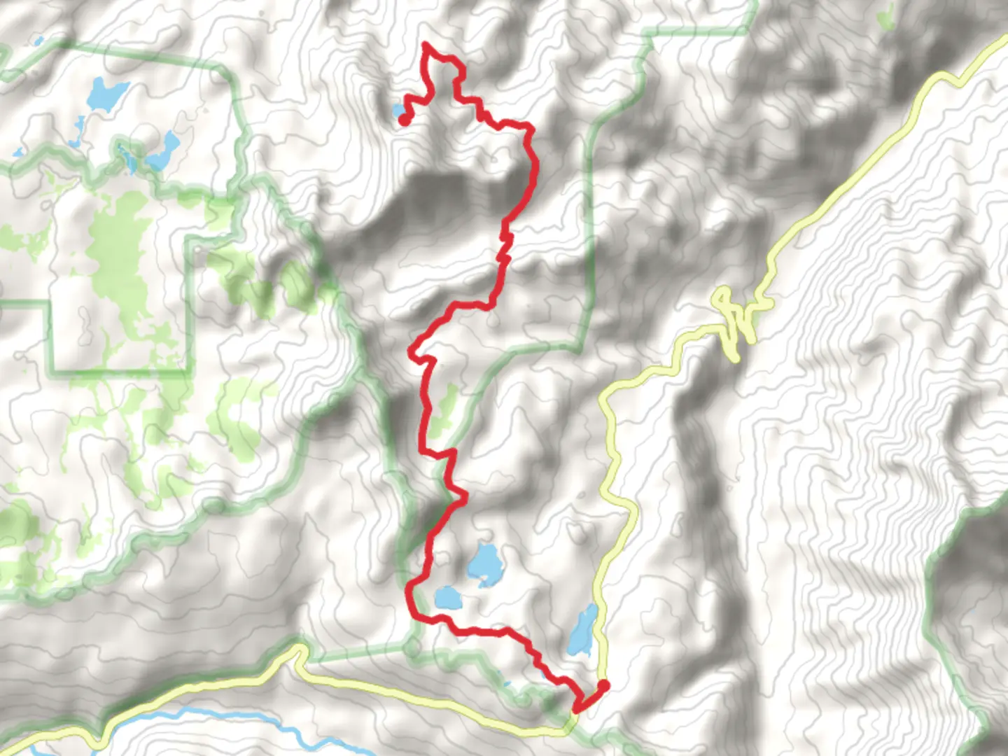 An image depicting the trail Raymond Lake and Eagle Creek via PCT and its surrounding area.