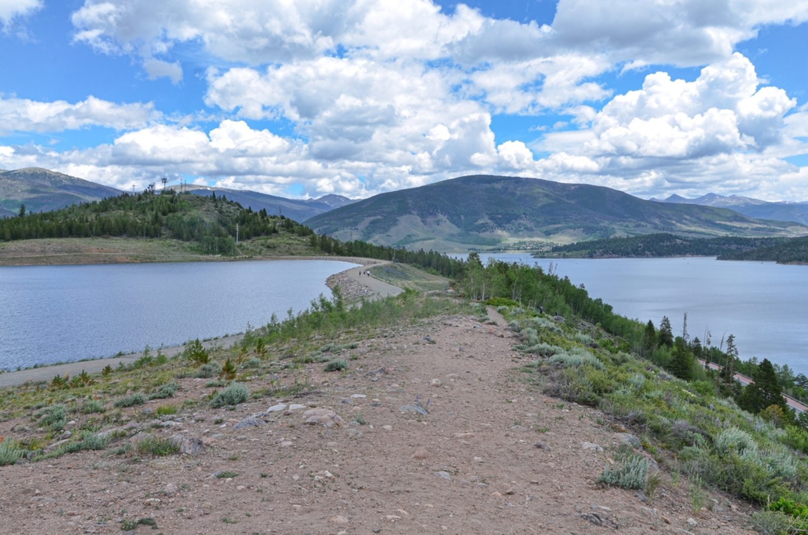 An image depicting the trail Teller Trail and its surrounding area.
