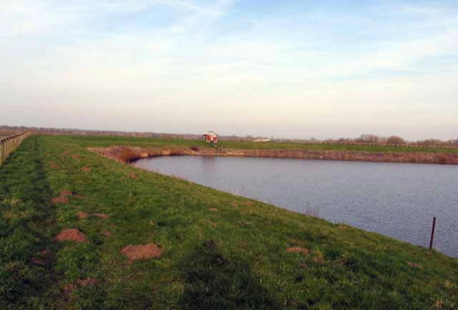 An image depicting the trail Hurleston Reservoir and Shropshire Union Canal and its surrounding area.