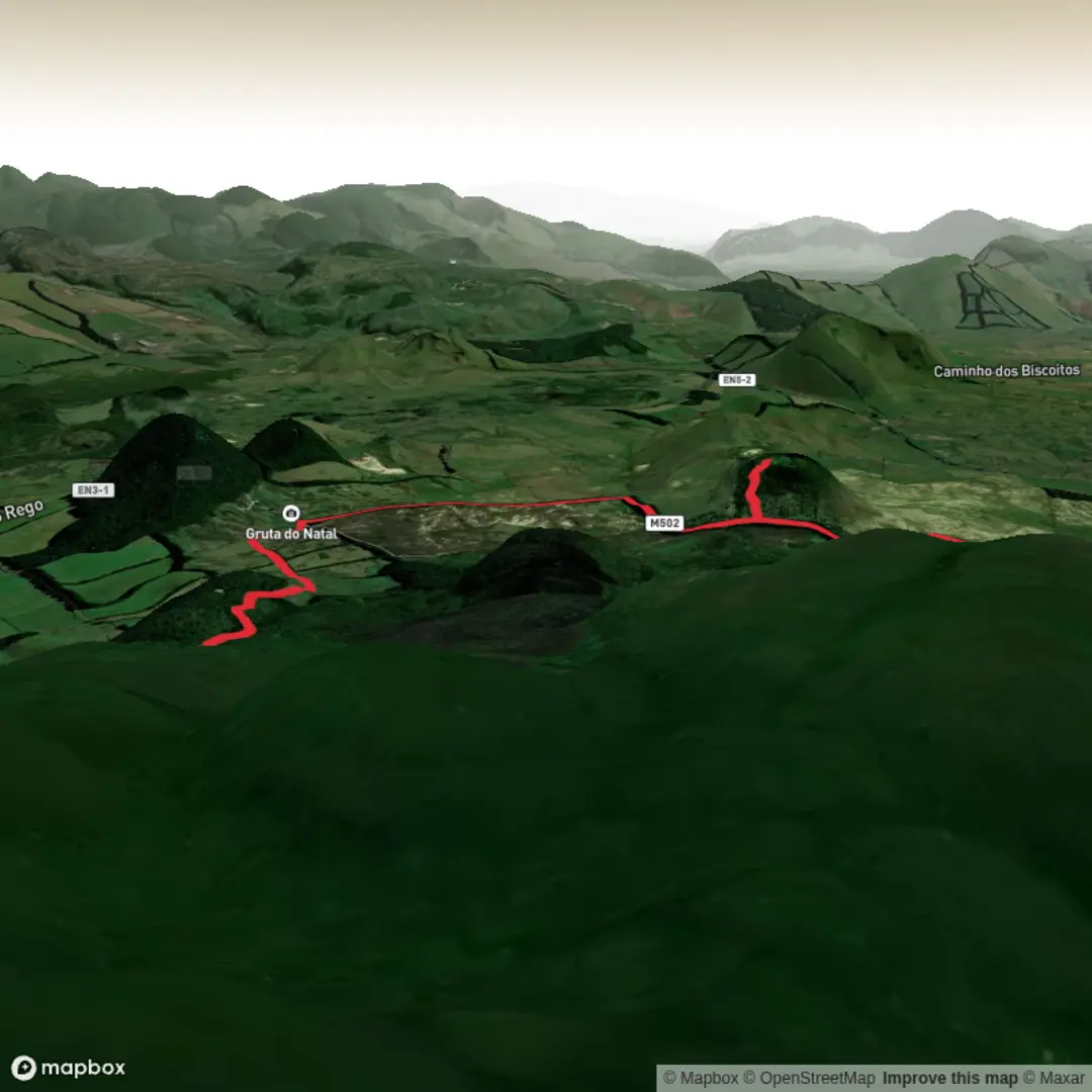 An image depicting the trail Mistérios Negros, Lagoinha de Vale Fundo and Pico Gasper Loop and its surrounding area.