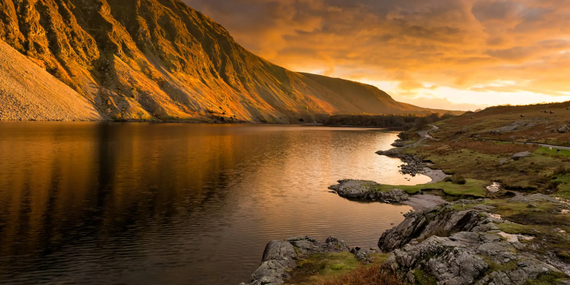 An image depicting the trail Illgill Head and Wast Water Loop - Wasdale and its surrounding area.