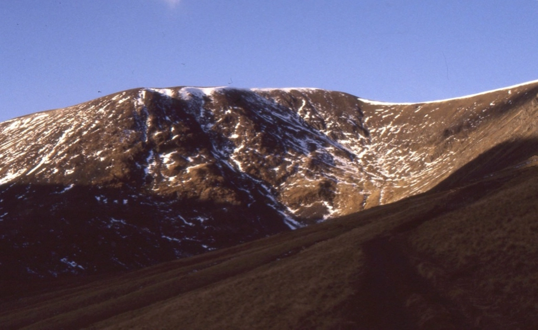 An image depicting the trail Helvellyn, Lower Man and Whiteside Loop and its surrounding area.