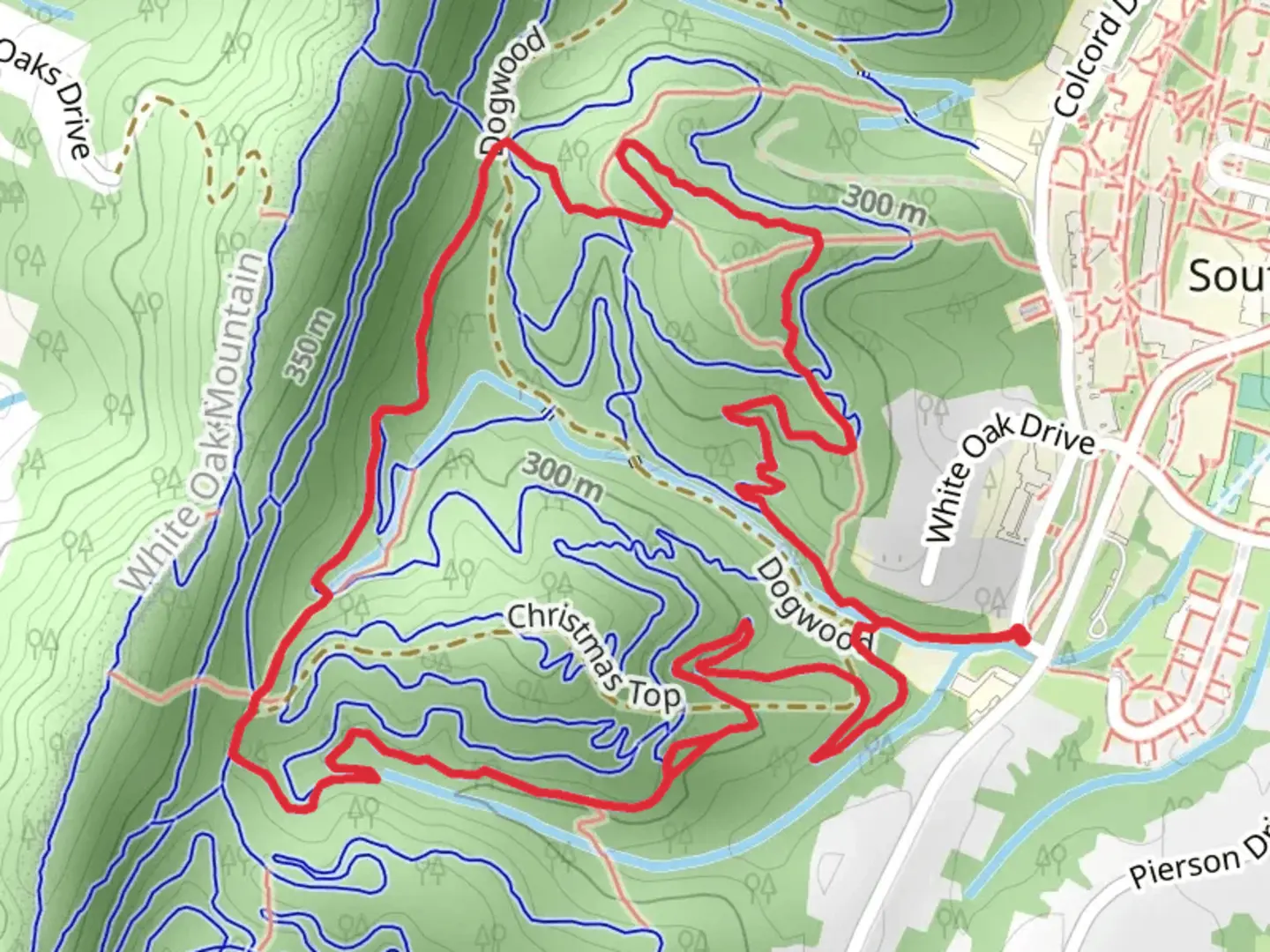 An image depicting the trail Rolling Green and Pine Loop and its surrounding area.