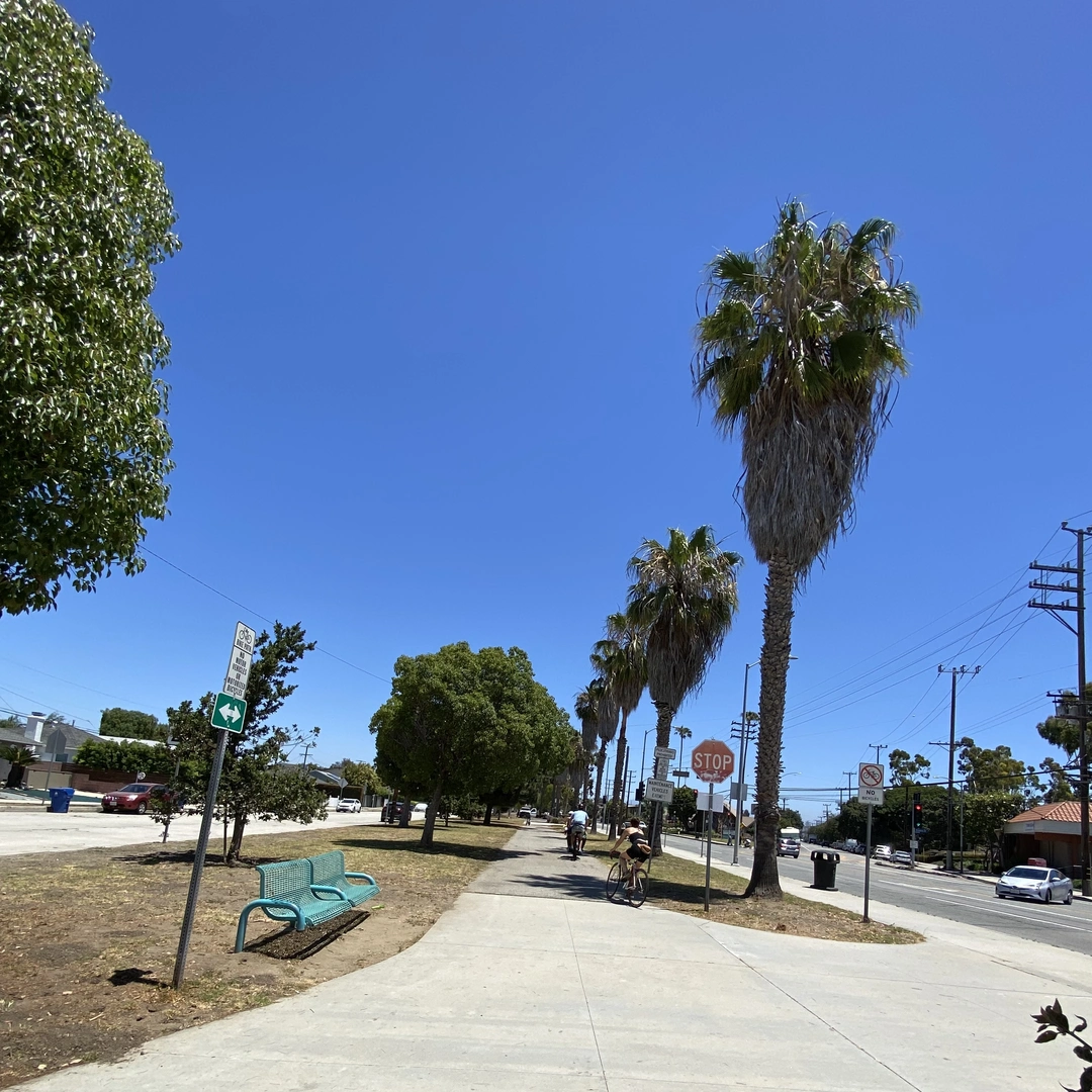 An image depicting the trail Culver Boulevard Median Path and its surrounding area.