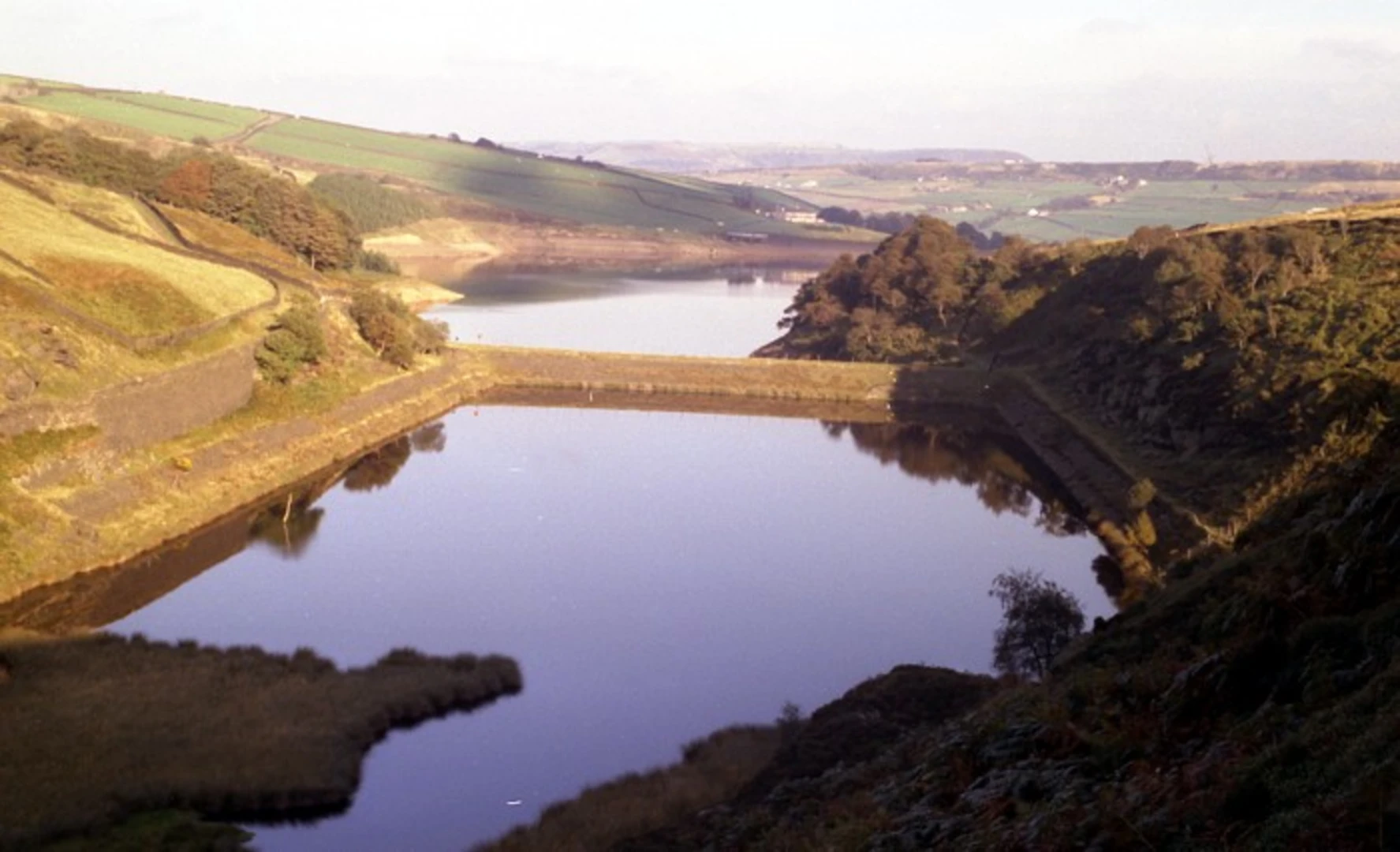 An image depicting the trail Holme West Loop via Black Hill and its surrounding area.