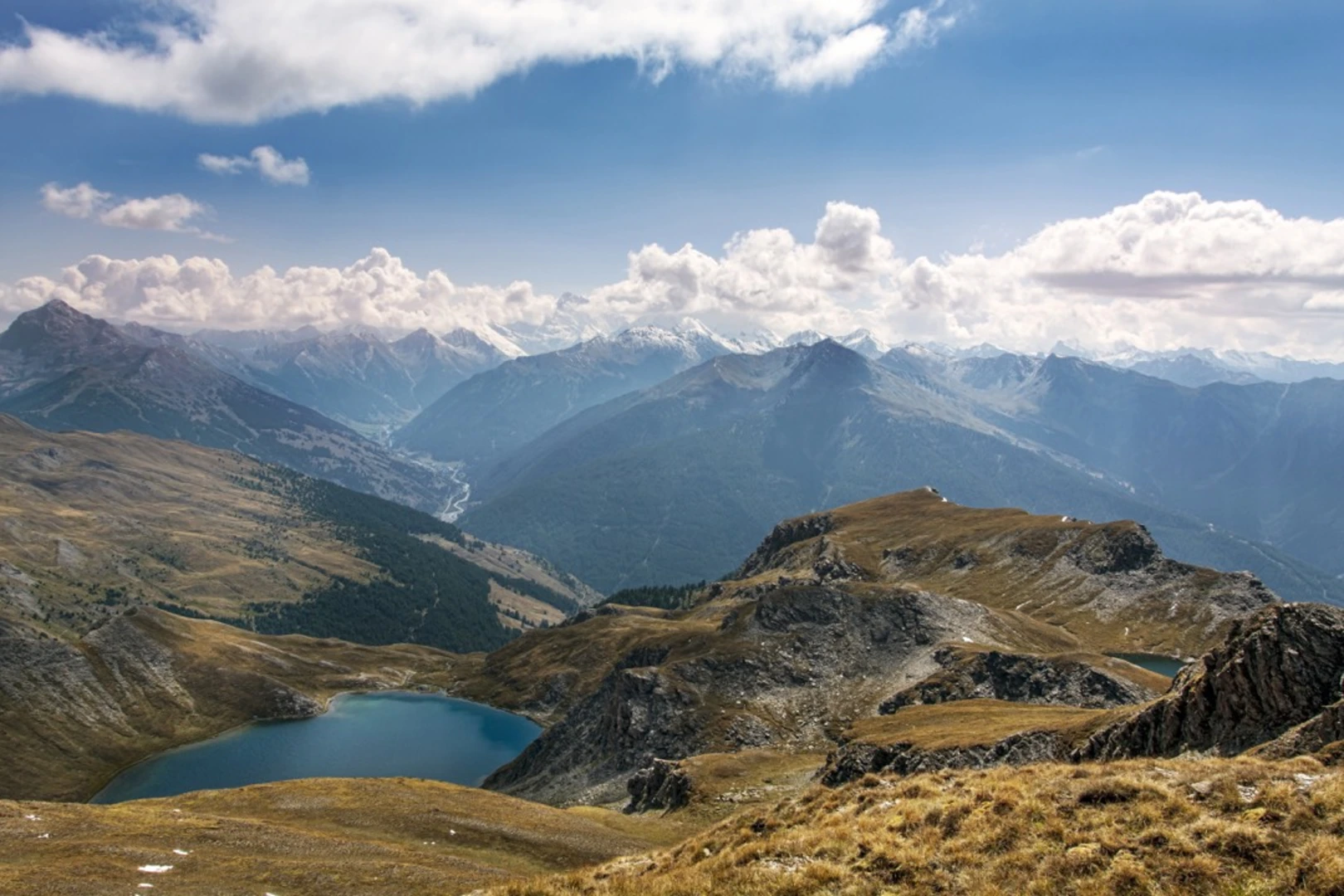 An image depicting the trail Queyras Tour and its surrounding area.