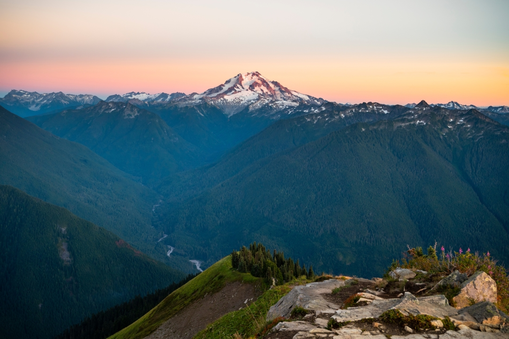 An image depicting the trail White Chuck - Upper White Chuck Trail and its surrounding area.