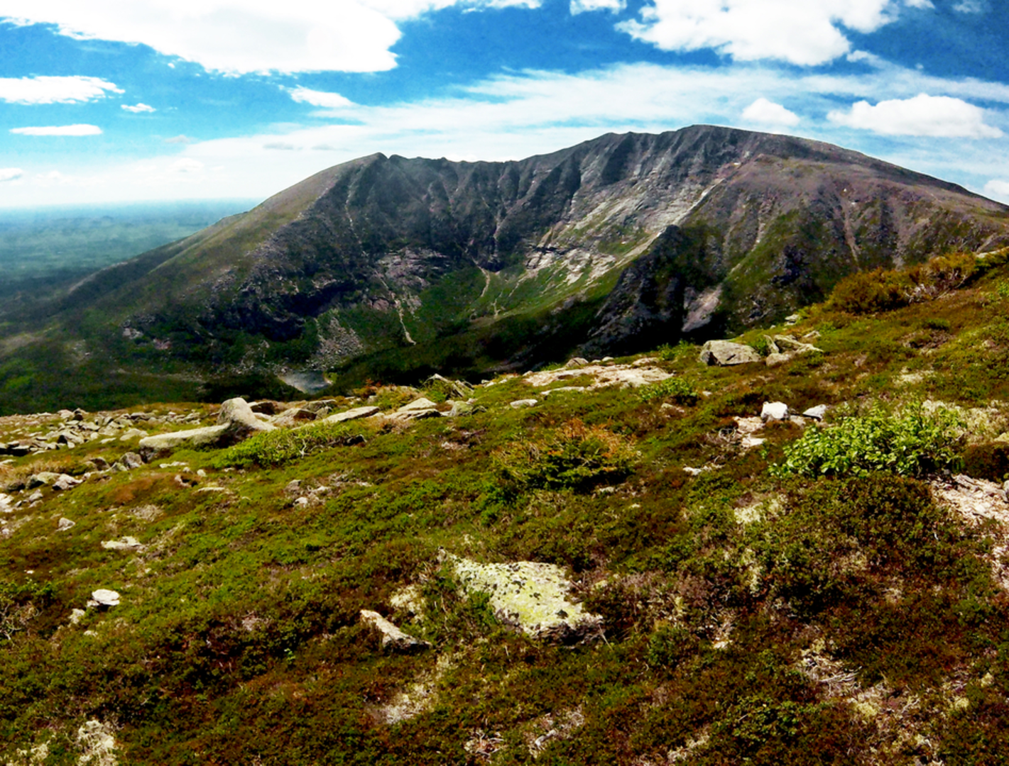 An image depicting the trail Mount Katahdin via Appalachian Trail and its surrounding area.