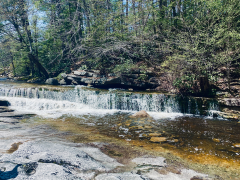 Rainbow Falls via Mossy Glen Trail