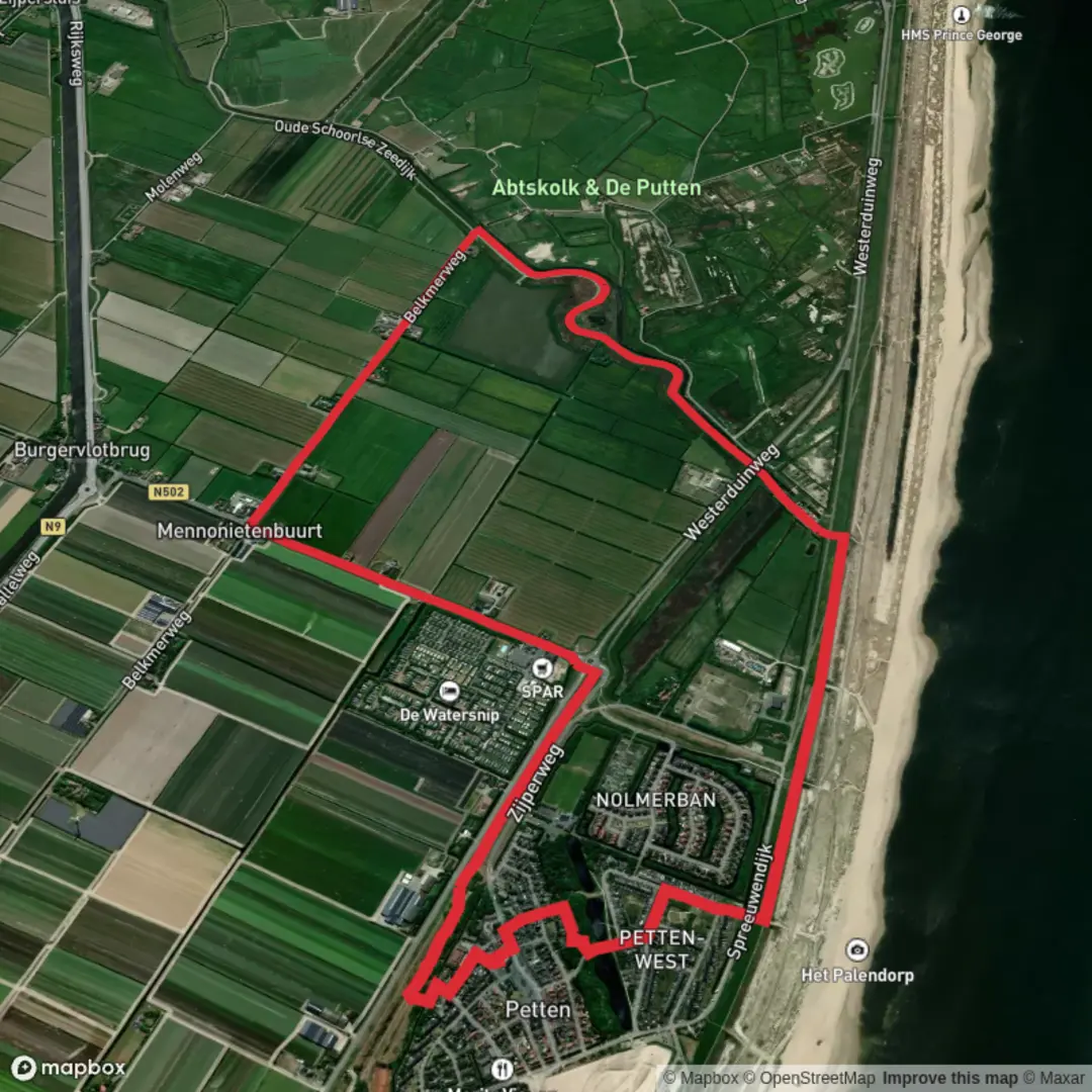 An image depicting the trail Petten Rood Loop and its surrounding area.