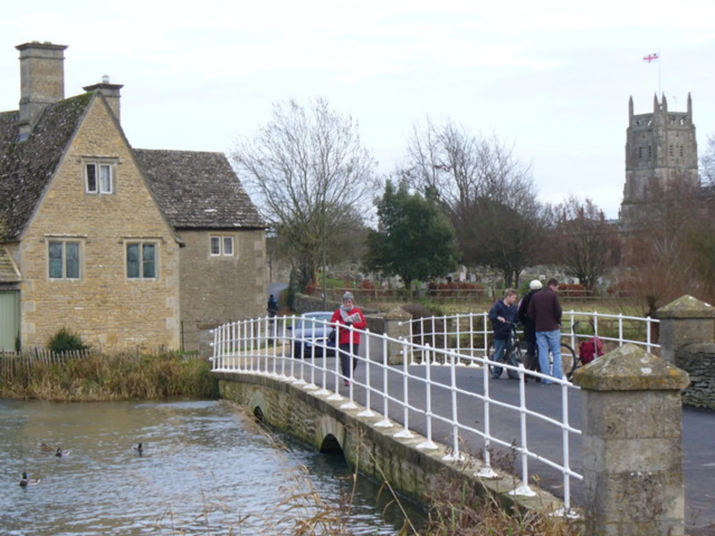 An image depicting the trail Quenington Circular Walk and its surrounding area.