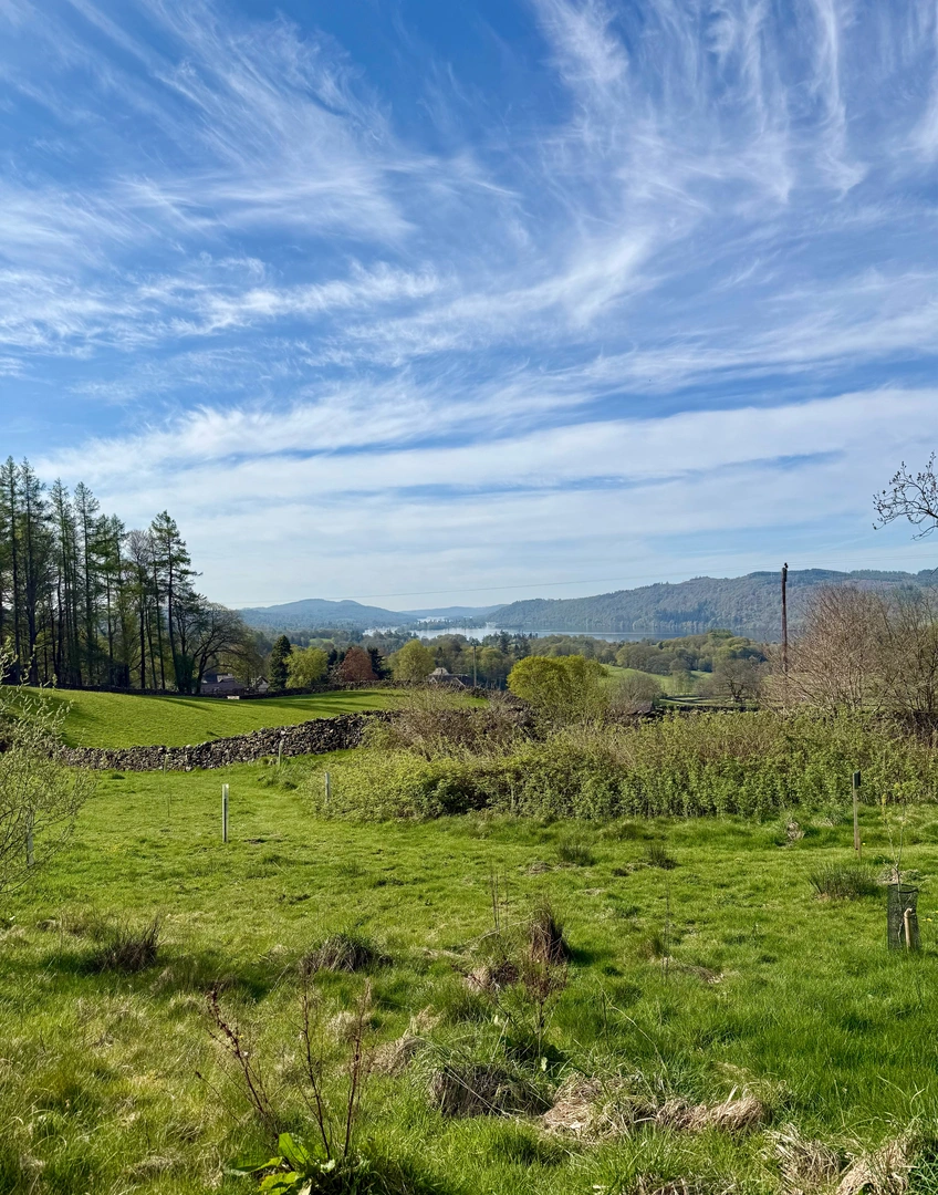 An image depicting the trail YHA Windmere - Sour Howes - Sallows Loop and its surrounding area.
