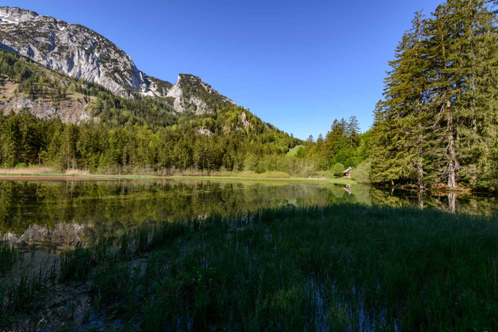 An image depicting the trail Hochlecken from Gasthof Kienklause and its surrounding area.