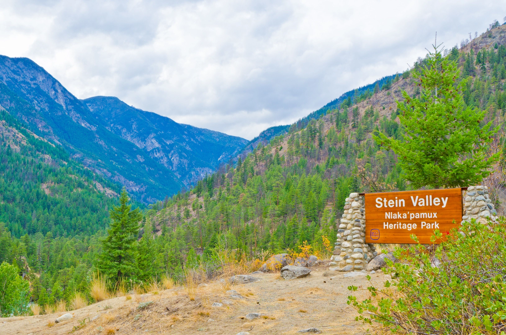 An image depicting the trail Stein Valley Traverse and its surrounding area.