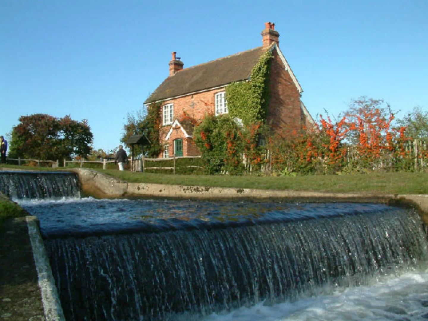 An image depicting the trail Send Circular Walk and its surrounding area.