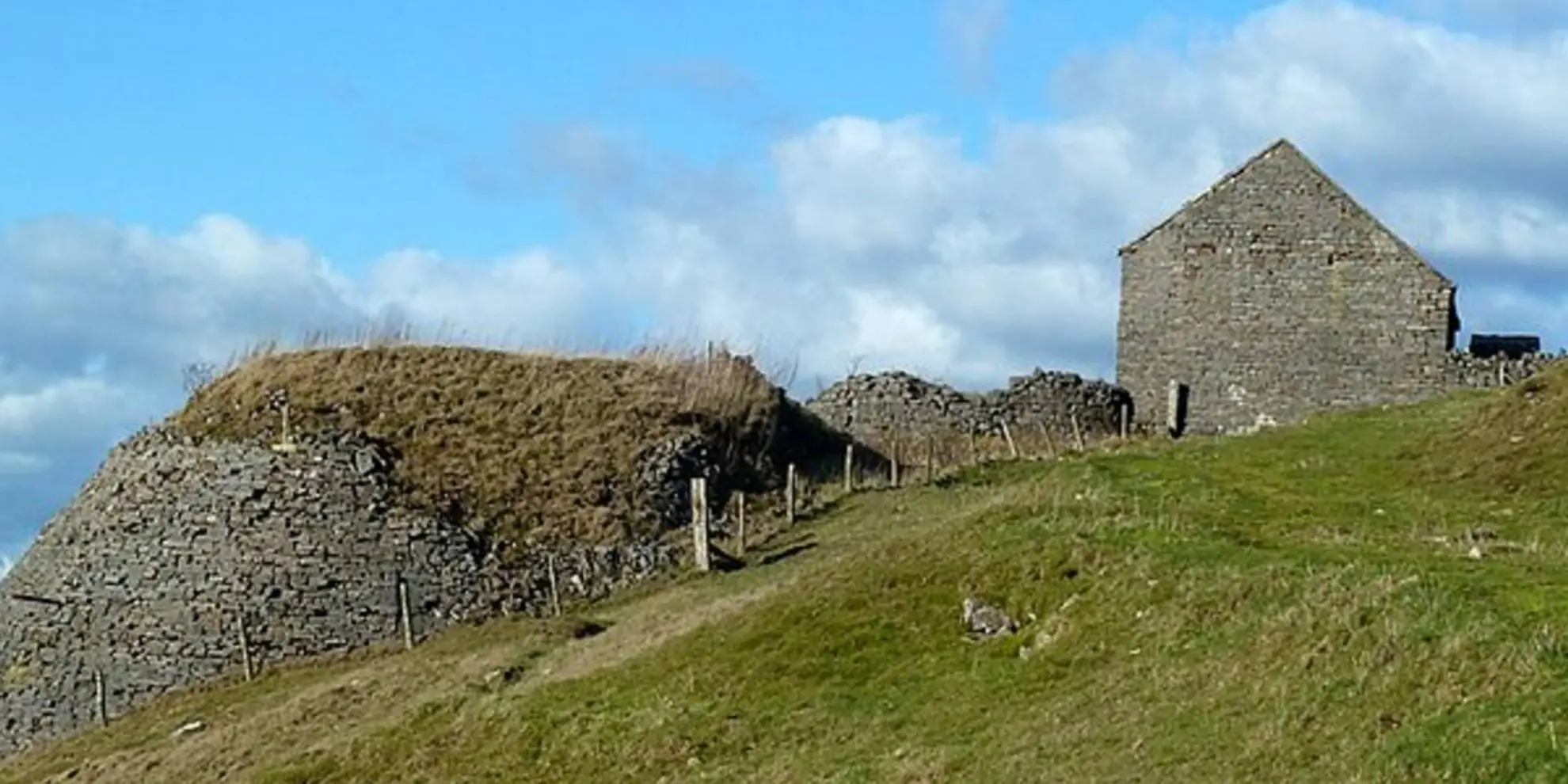 An image depicting the trail Ecton - Top of Ecton and Wetton Mill and its surrounding area.