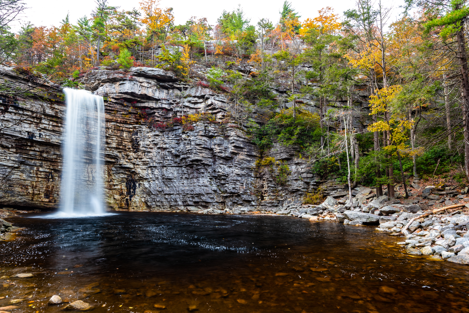 An image depicting the trail Awosting Falls and its surrounding area.