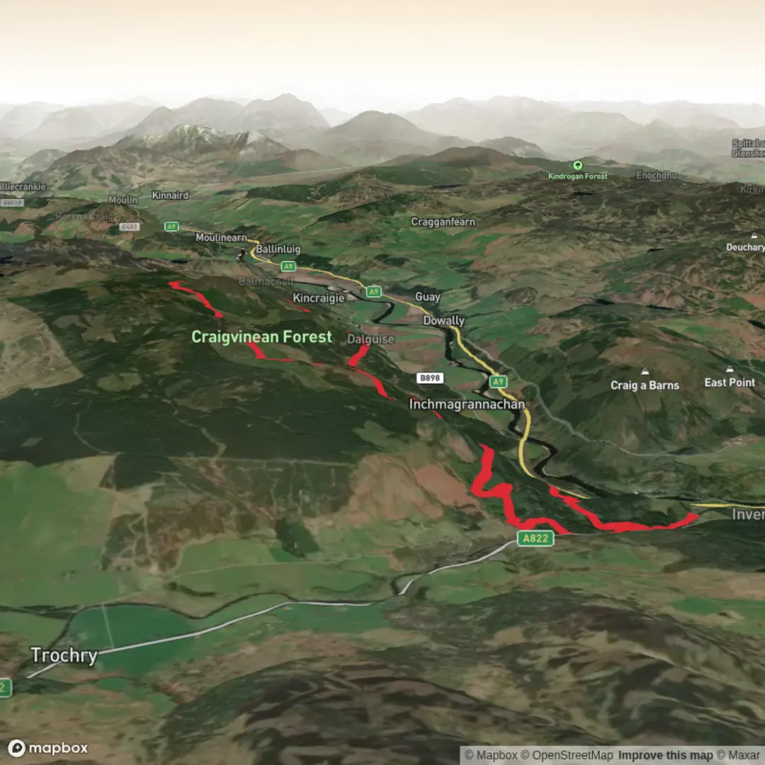 An image depicting the trail Ossian’s Cave loop and its surrounding area.