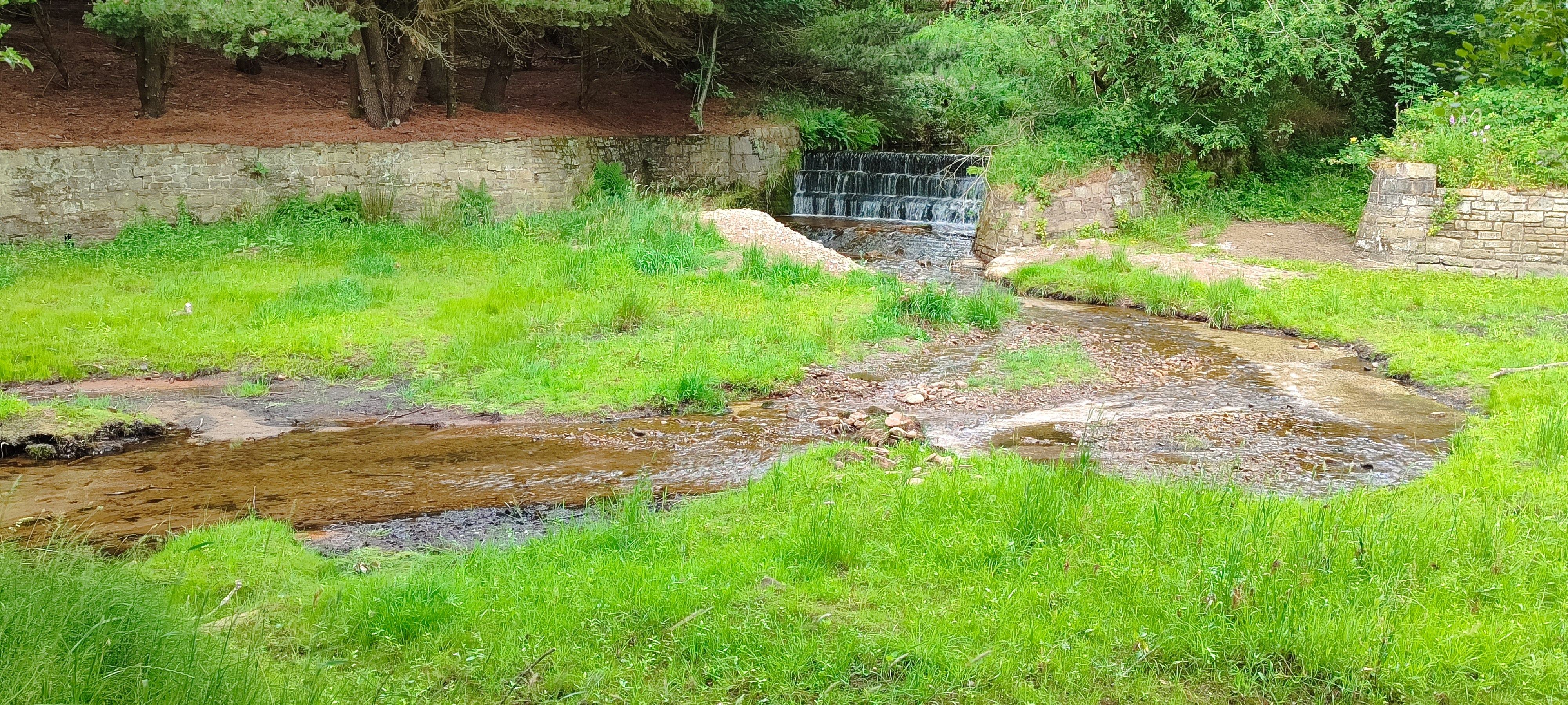 A map preview of the recording Hike on Tintwistle 7 waterfalls and tintwistle knarr.