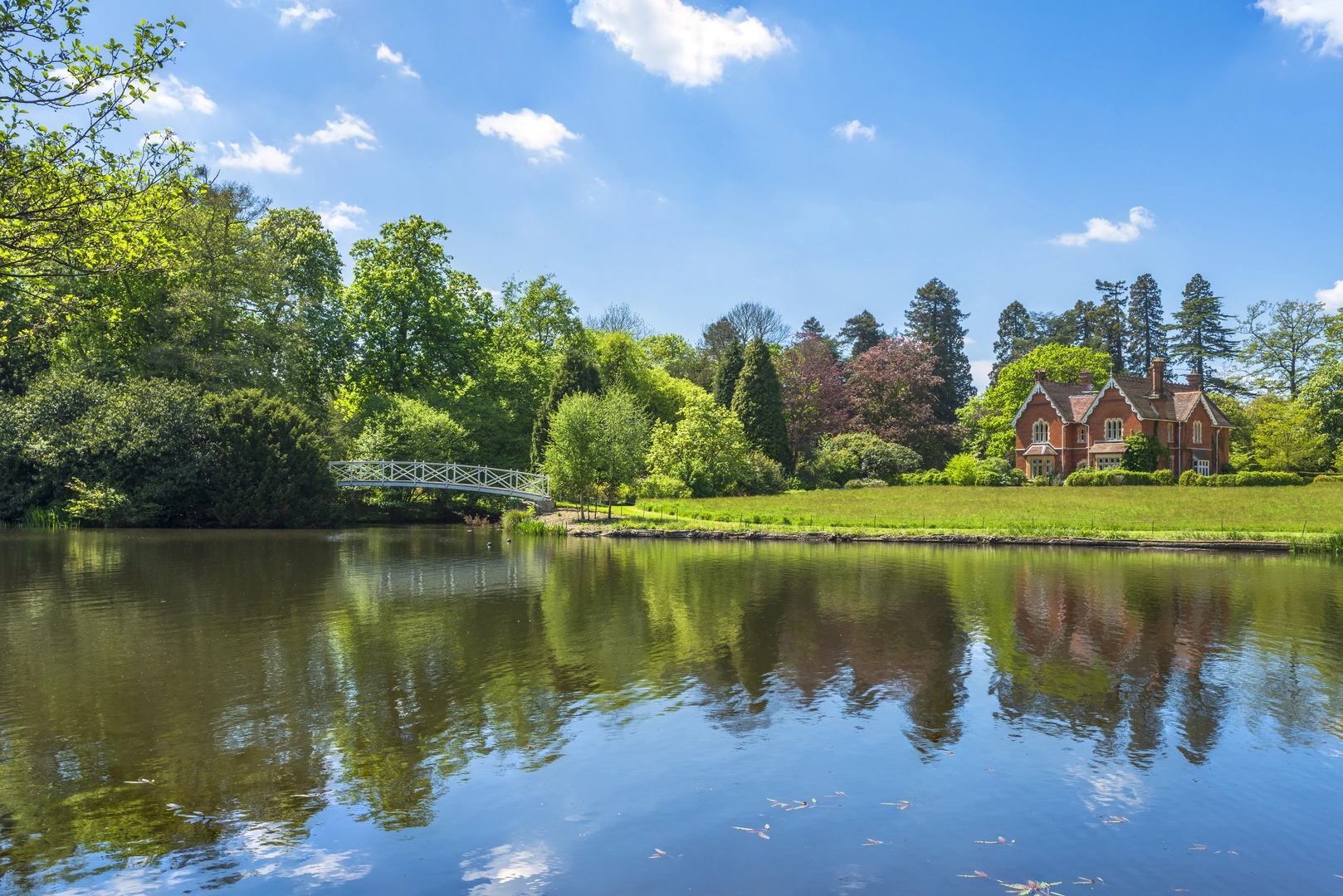An image depicting the trail Virginia Water and The Wentworth Estate and its surrounding area.