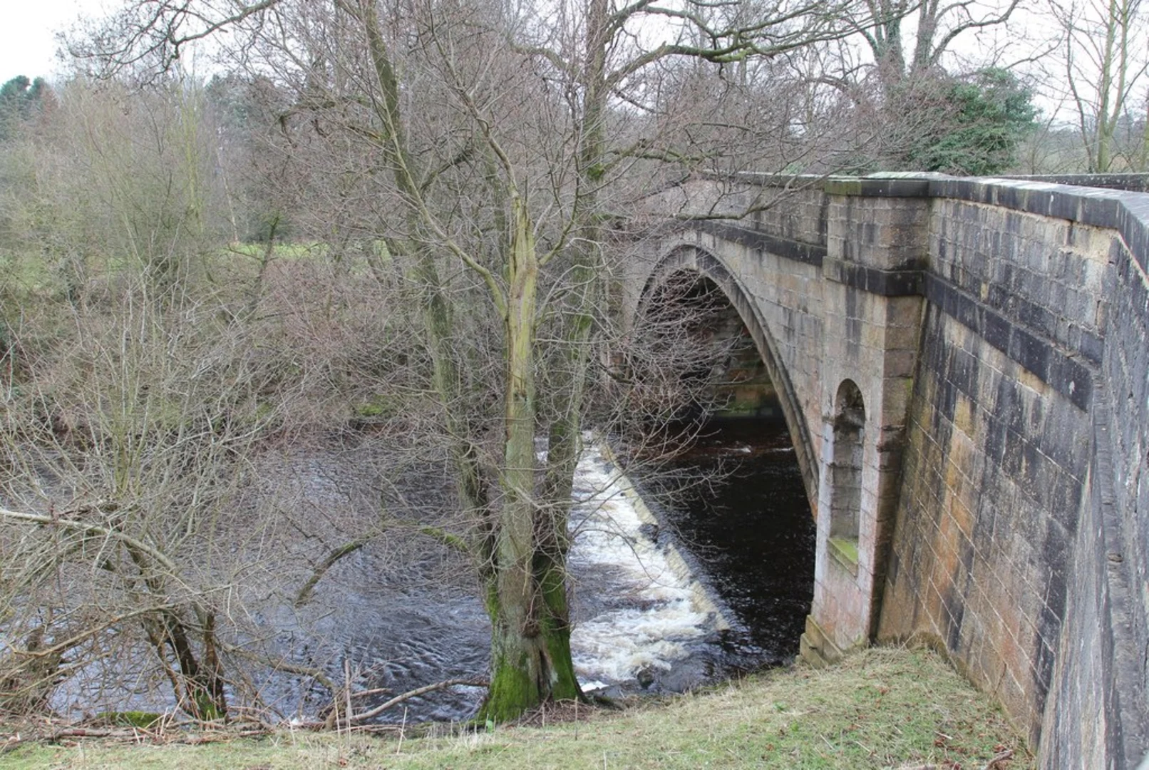 An image depicting the trail Masham, Fearby Cross and Low Swinton Loop and its surrounding area.