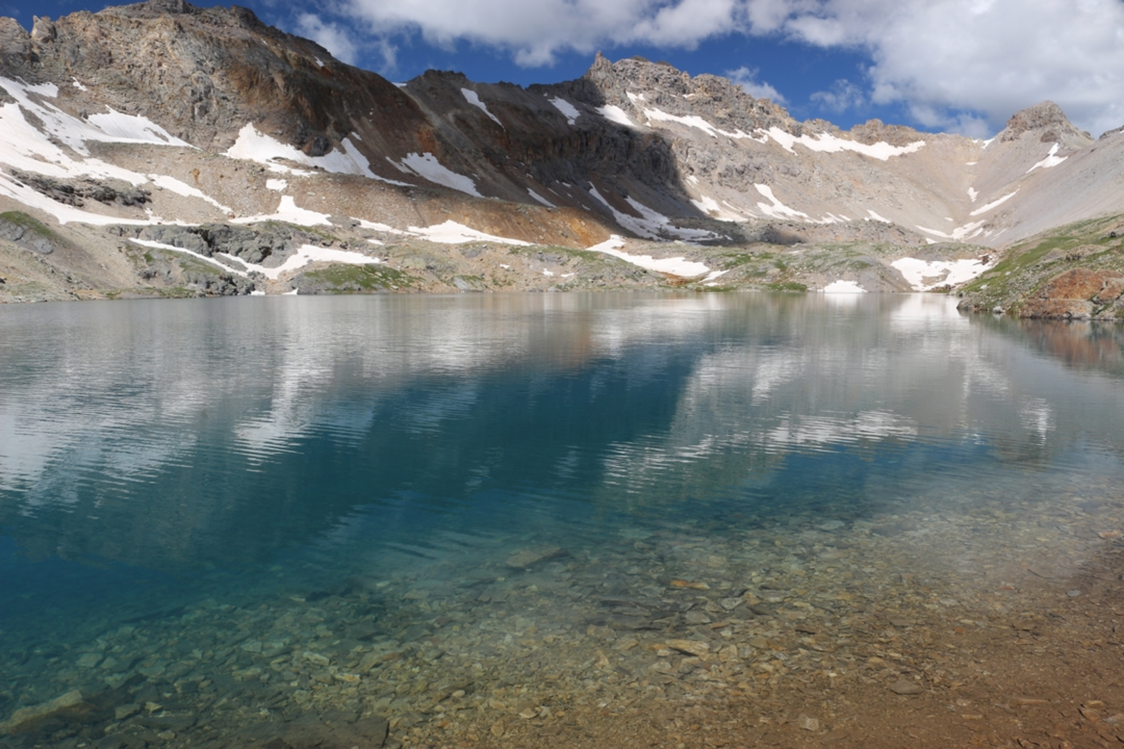 An image depicting the trail Columbine Lake Trail and its surrounding area.